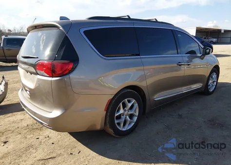 2017 Chrysler Pacifica Touring-L из США, поврежденный, VIN 2C4RC1BG3HR535954